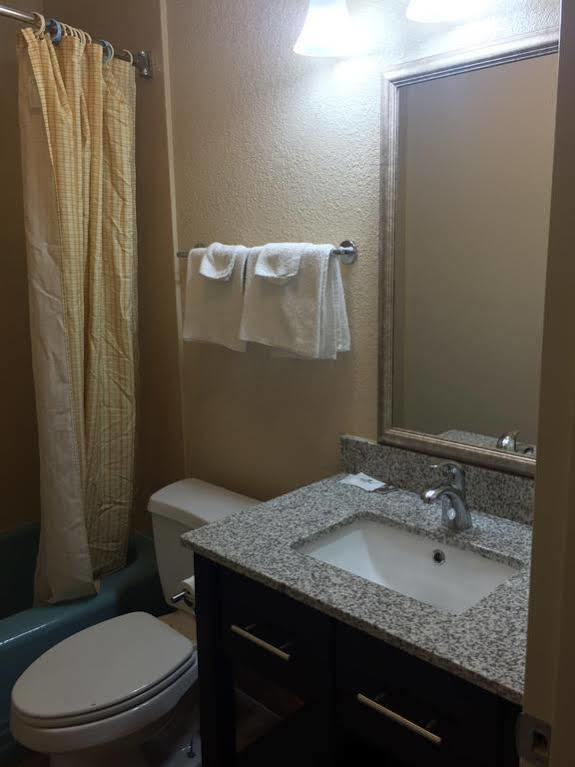 Fairview Inn Wilmington Εξωτερικό φωτογραφία